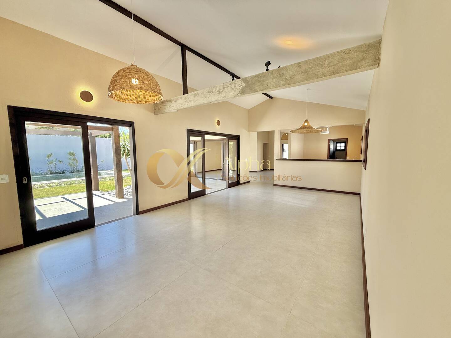 Casa à venda com 4 quartos, 242m² - Foto 16
