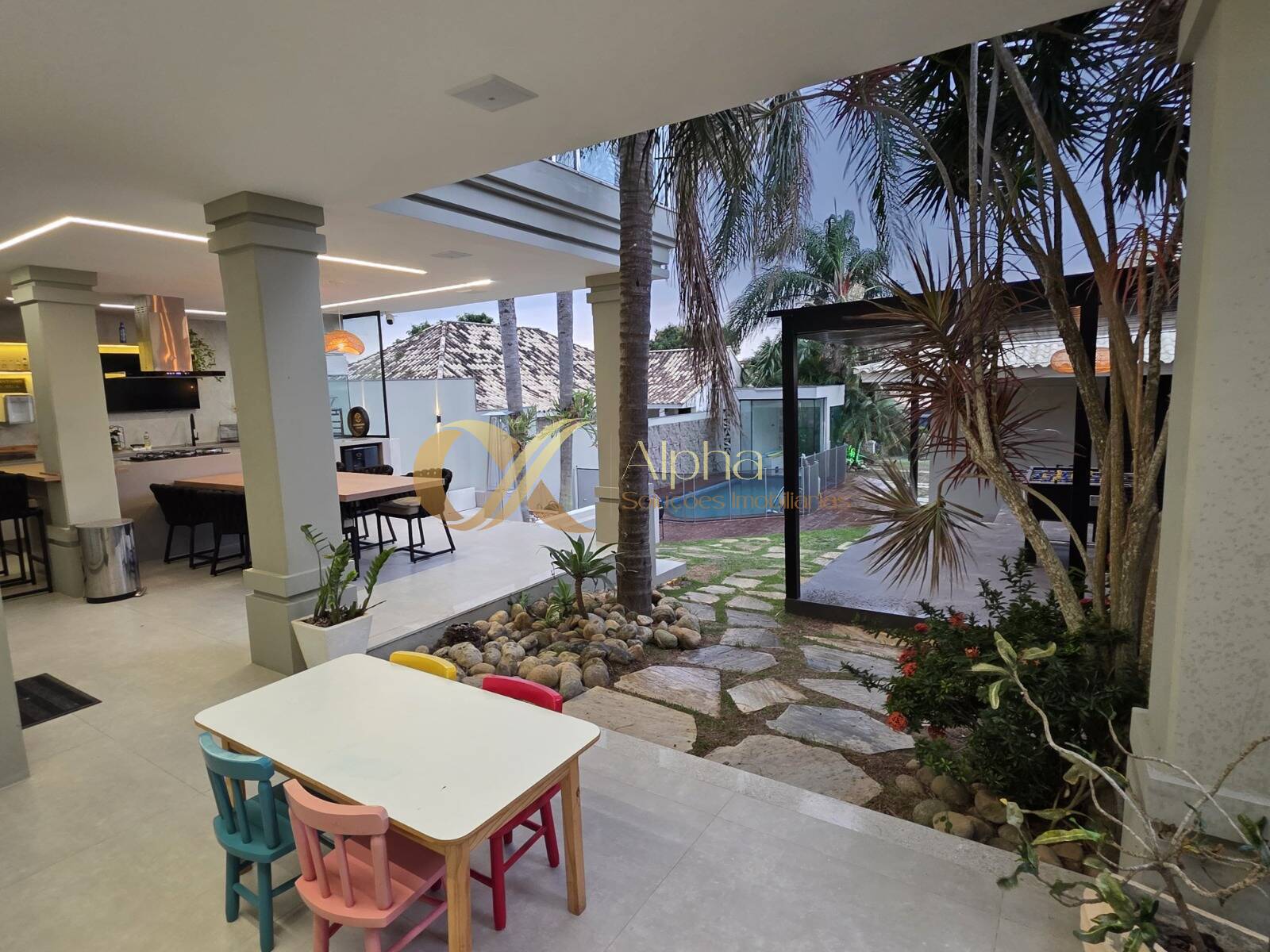 Casa, 4 quartos, 360 m² - Foto 47