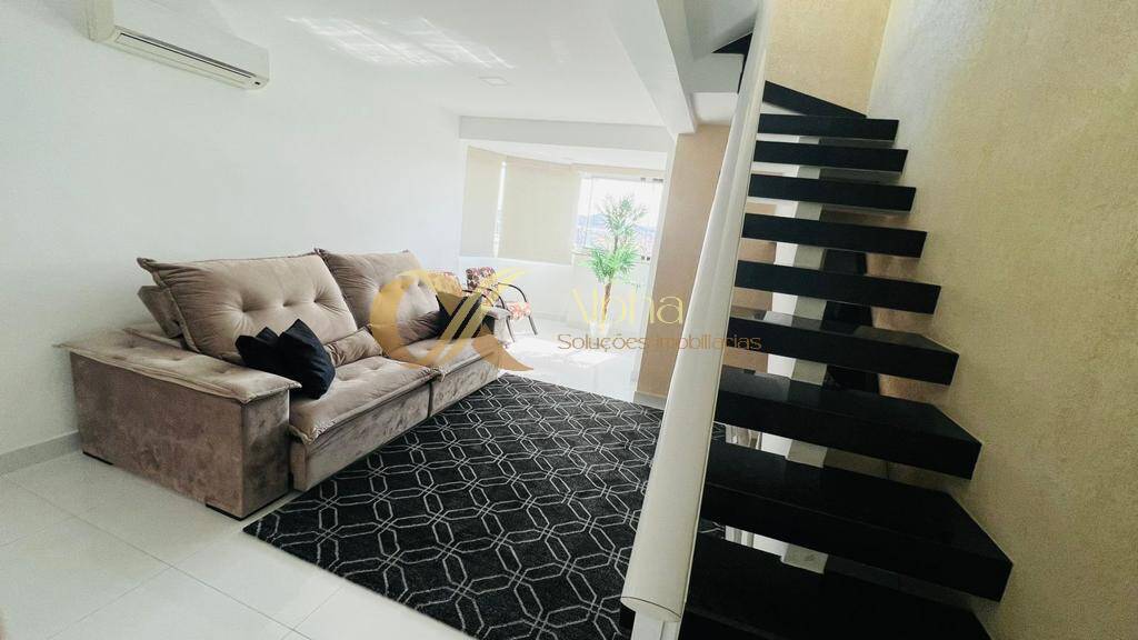 Cobertura, 3 quartos, 198 m² - Foto 4