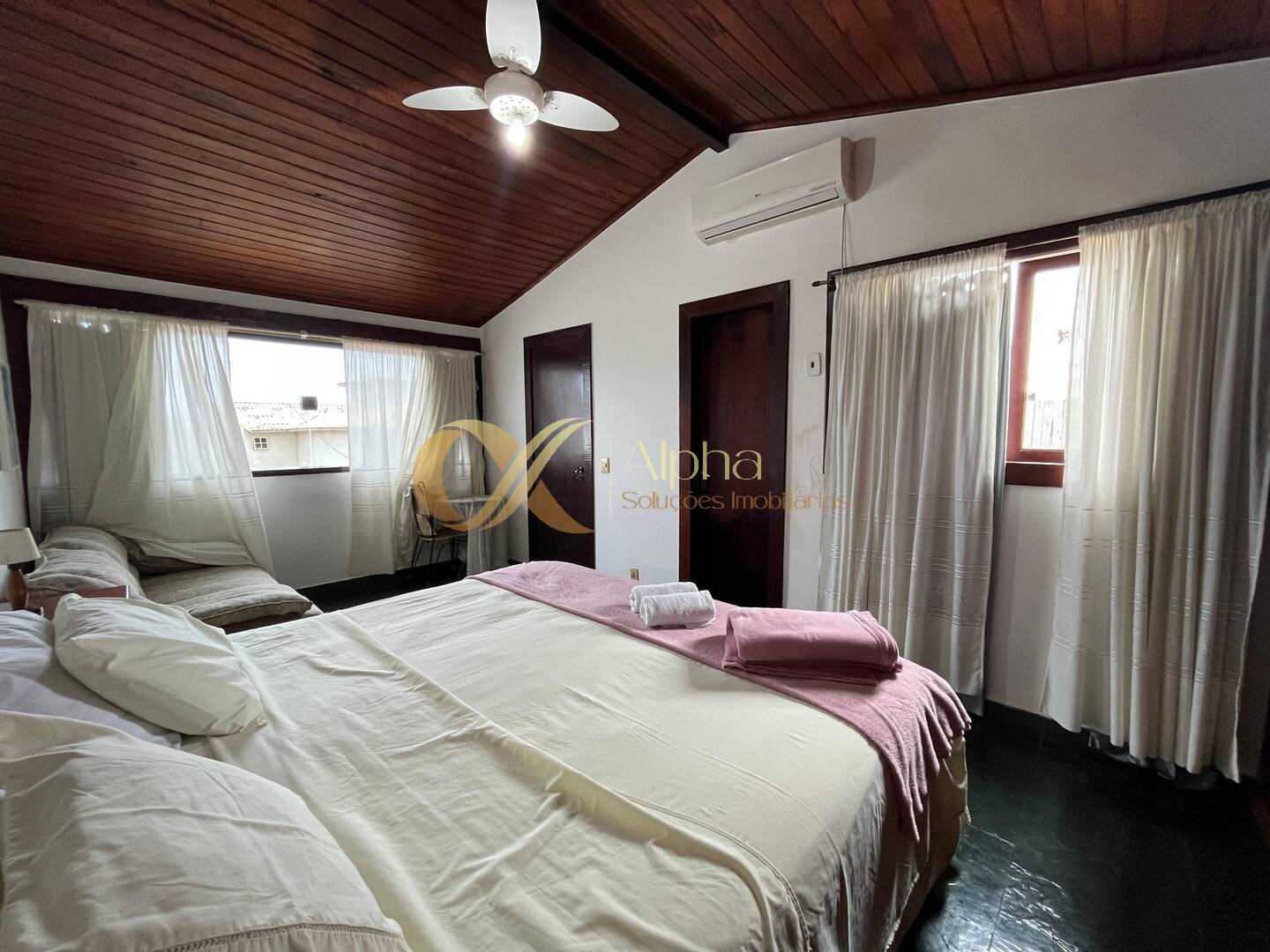 Casa, 3 quartos, 200 m² - Foto 13