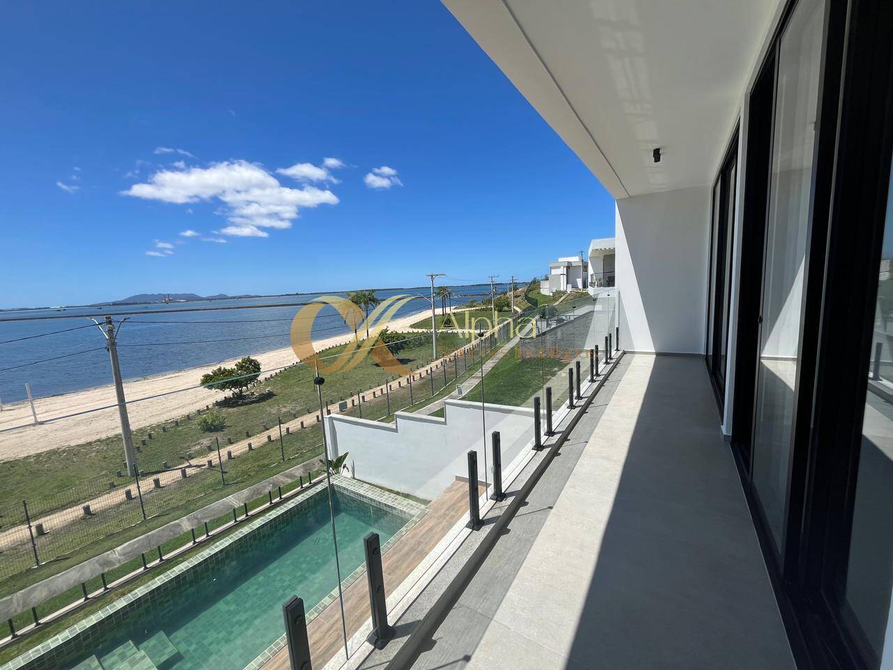 Casa, 3 quartos, 216 m² - Foto 3