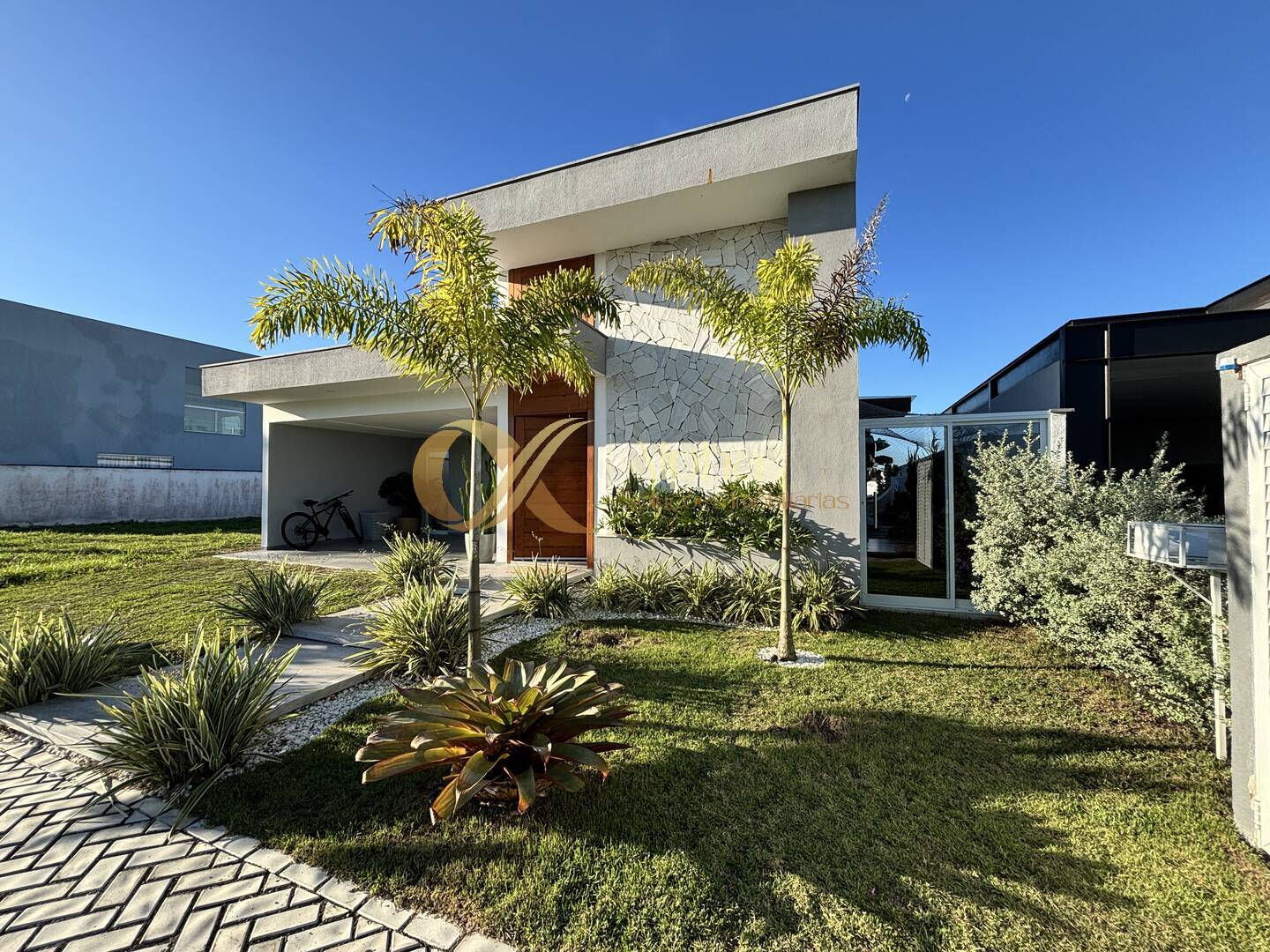 Casa, 3 quartos, 361 m² - Foto 1